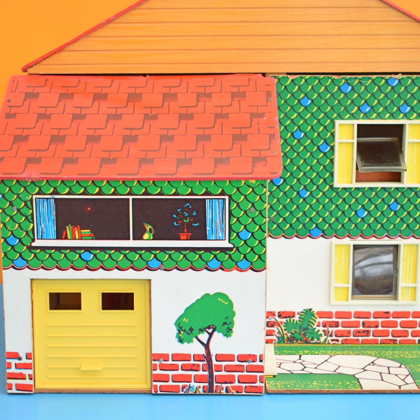 Vintage 1970s Mettoy Dollhouse / Tofa Furniture