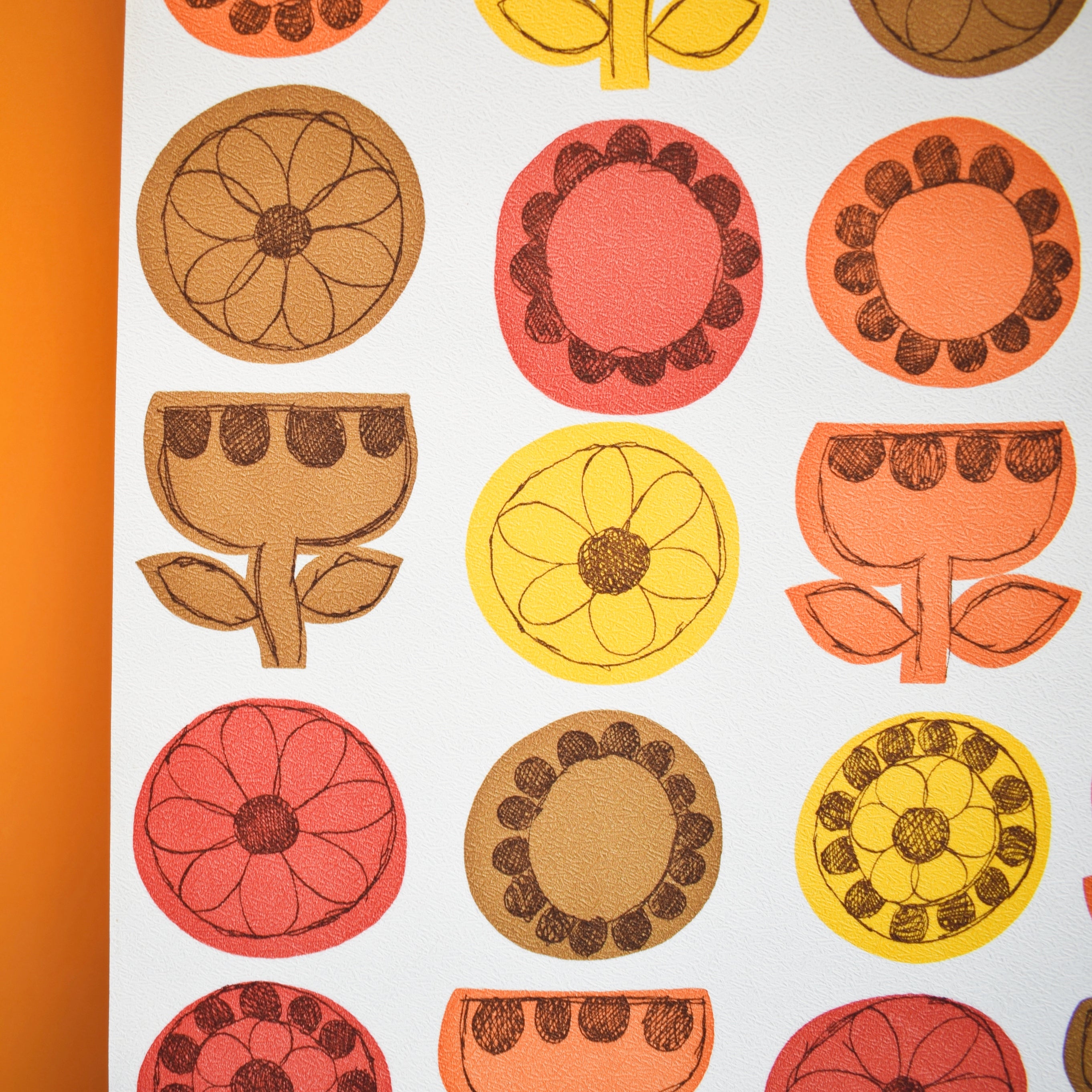 Vintage 1960s Flower Wallpaper - Orange – Pineapple Retro