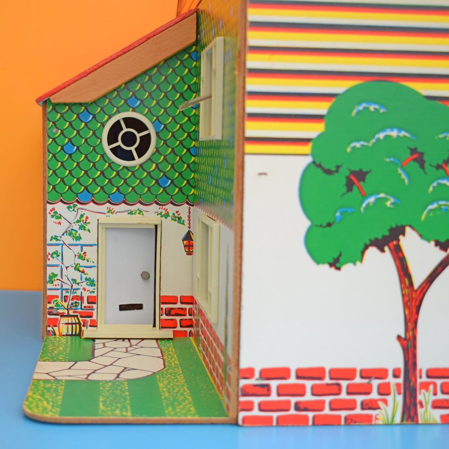 Vintage 1970s Mettoy Dollhouse / Tofa Furniture