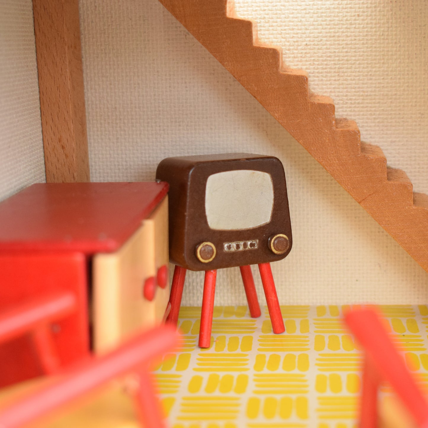 Vintage 1970s Mettoy Dollhouse / Tofa Furniture