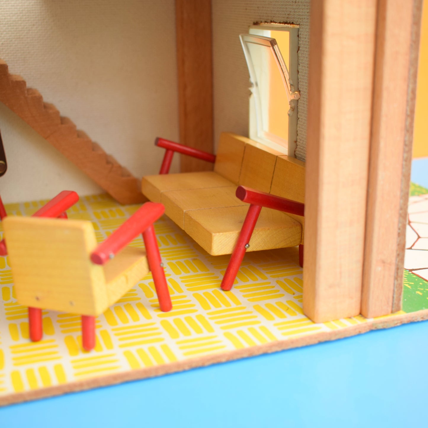 Vintage 1970s Mettoy Dollhouse / Tofa Furniture