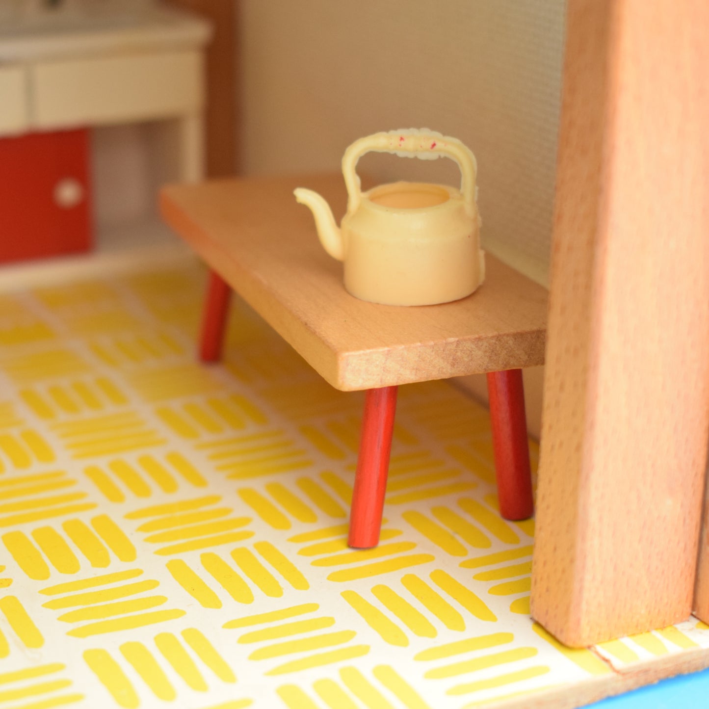 Vintage 1970s Mettoy Dollhouse / Tofa Furniture