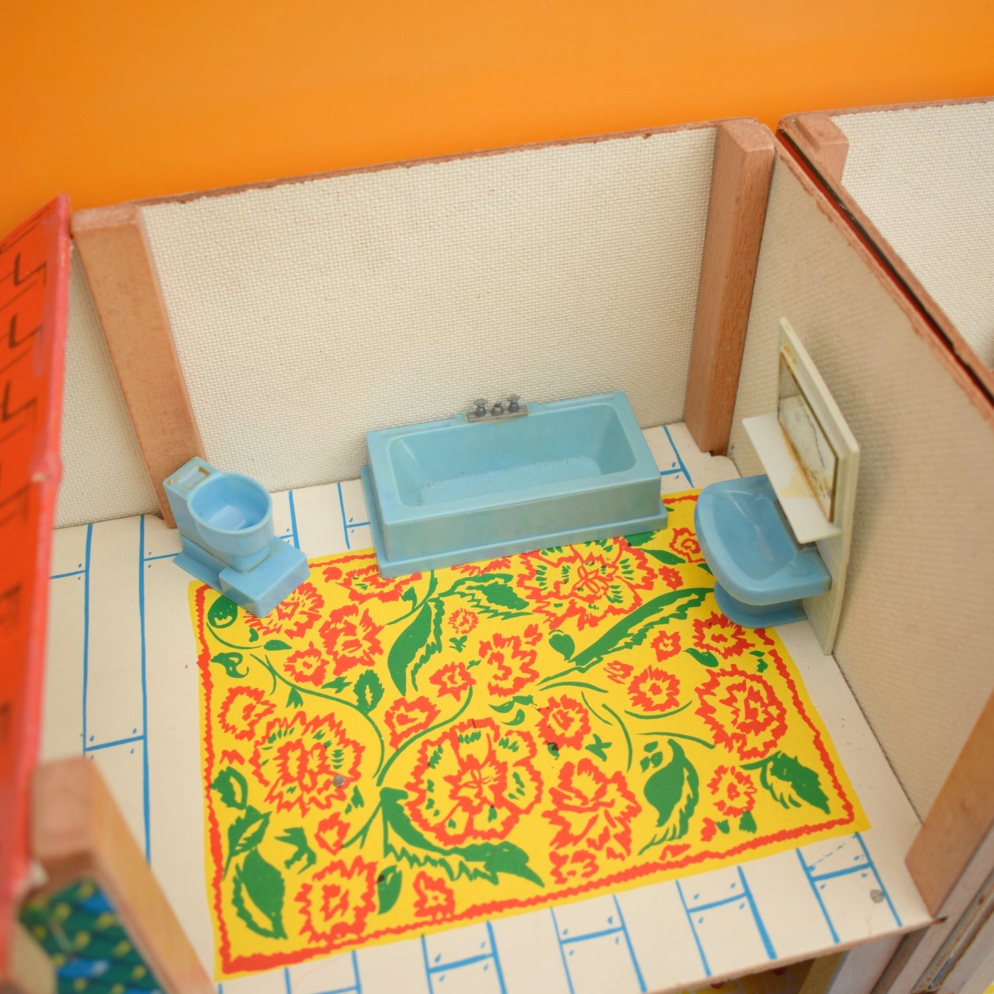 Vintage 1970s Mettoy Dollhouse / Tofa Furniture