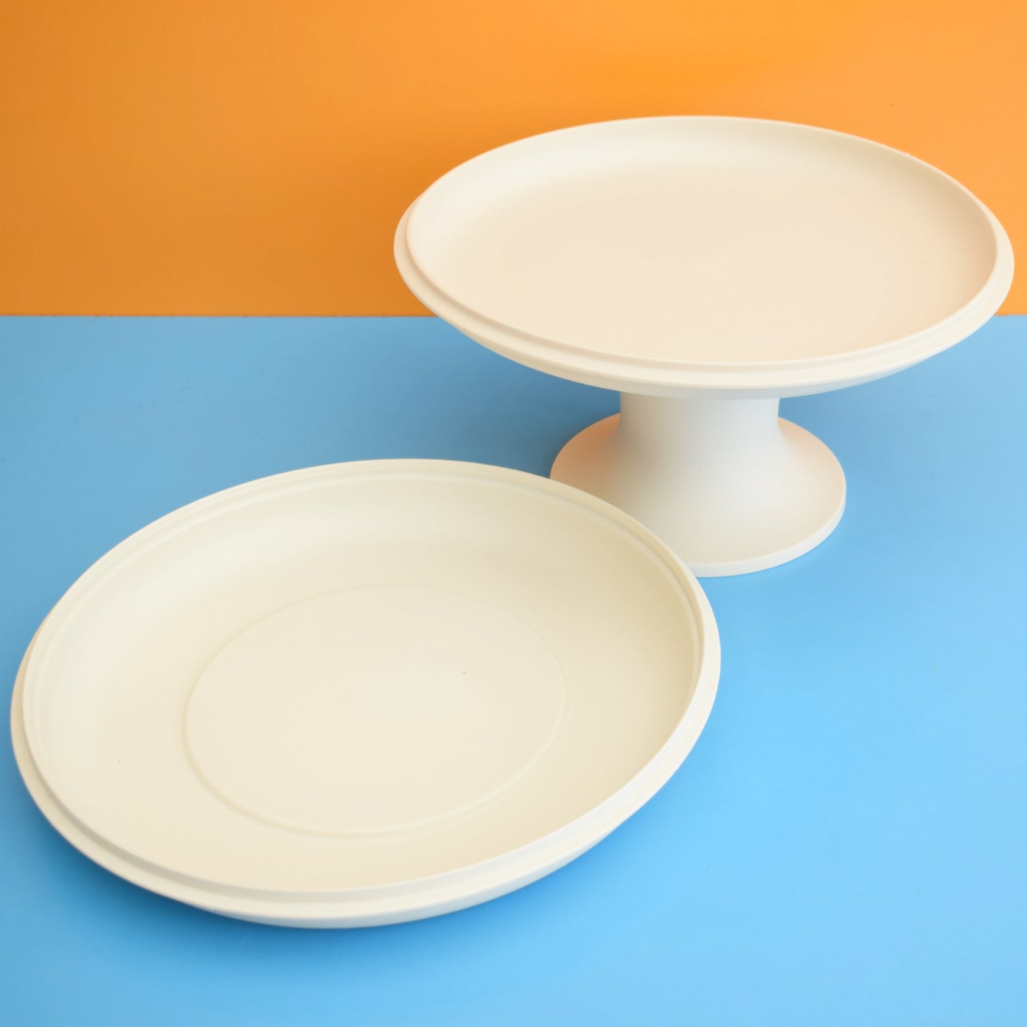 Vintage 1980s Tupperware Cake Stand