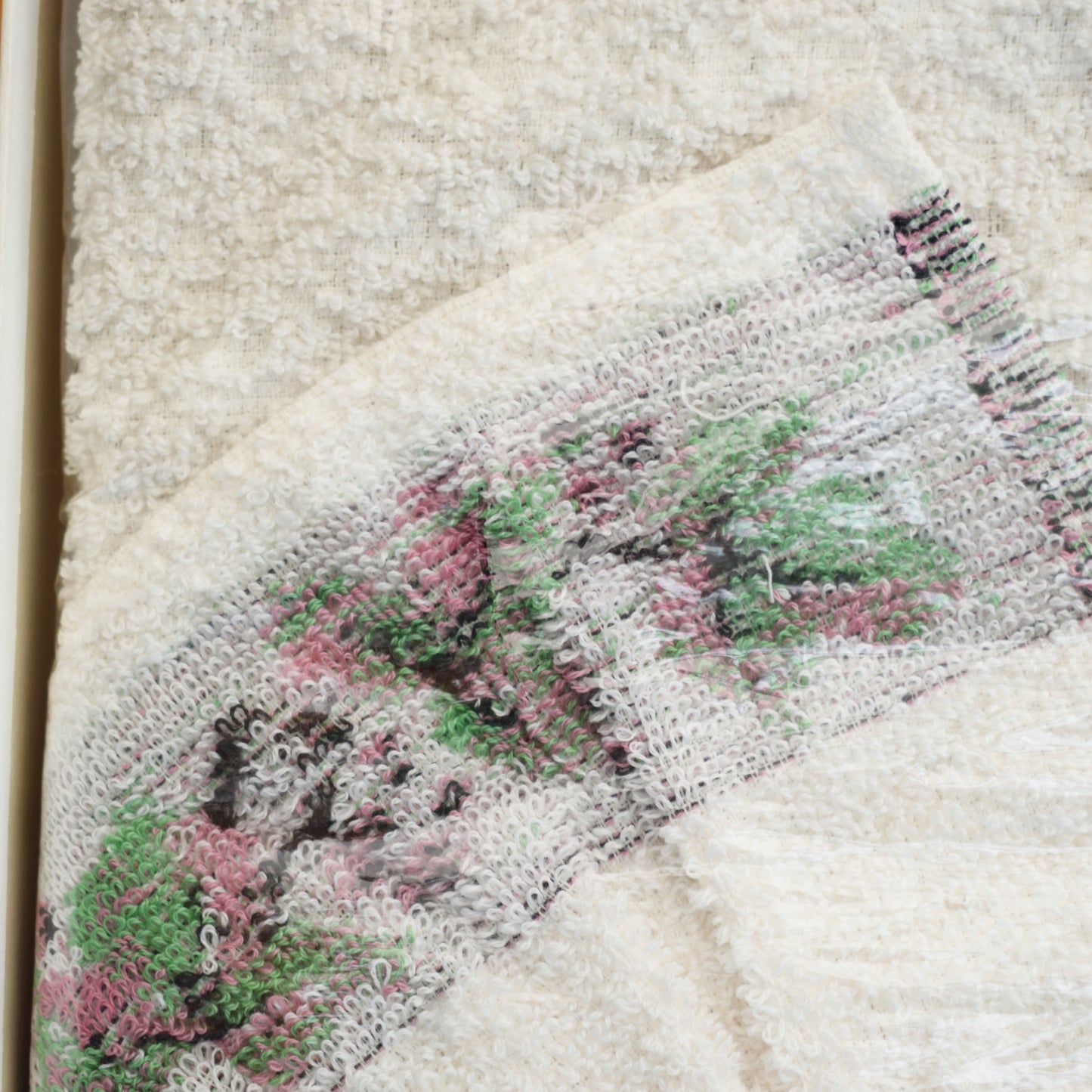 Vintage 1960s Towel Set- Boxed