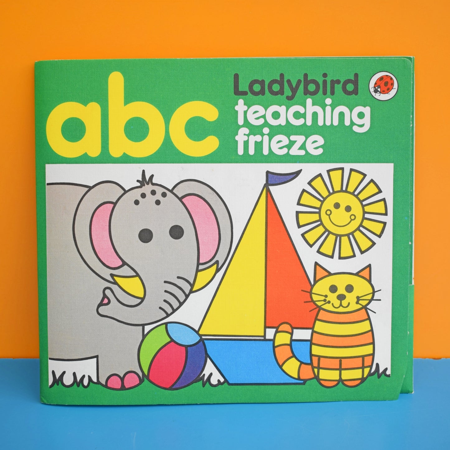 Vintage 1980s ABC Teaching Frieze - Ladybird - Lynn Grundy .