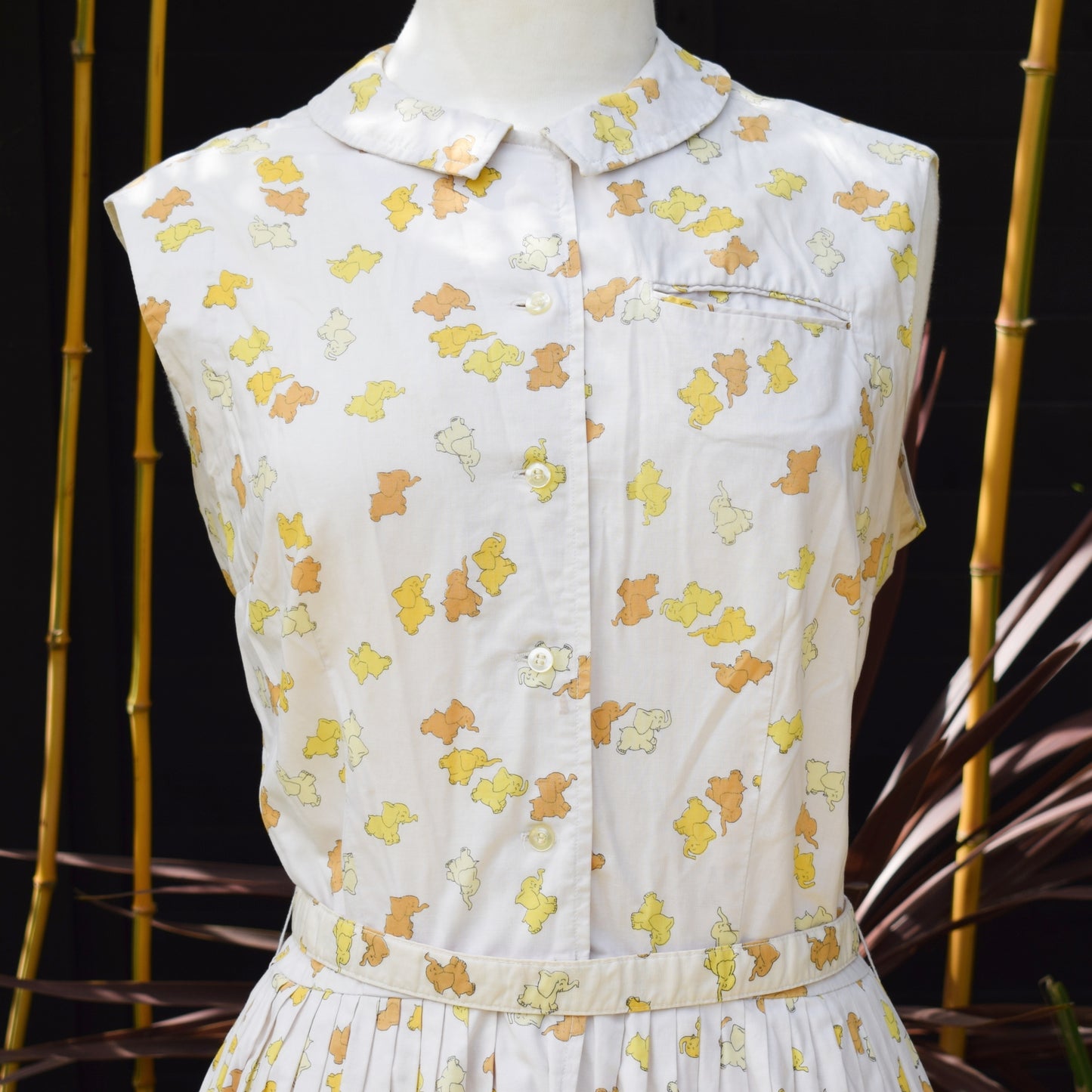 Vintage 1960s Dress - Elephant Print - Size 14 by Pineapple Retro