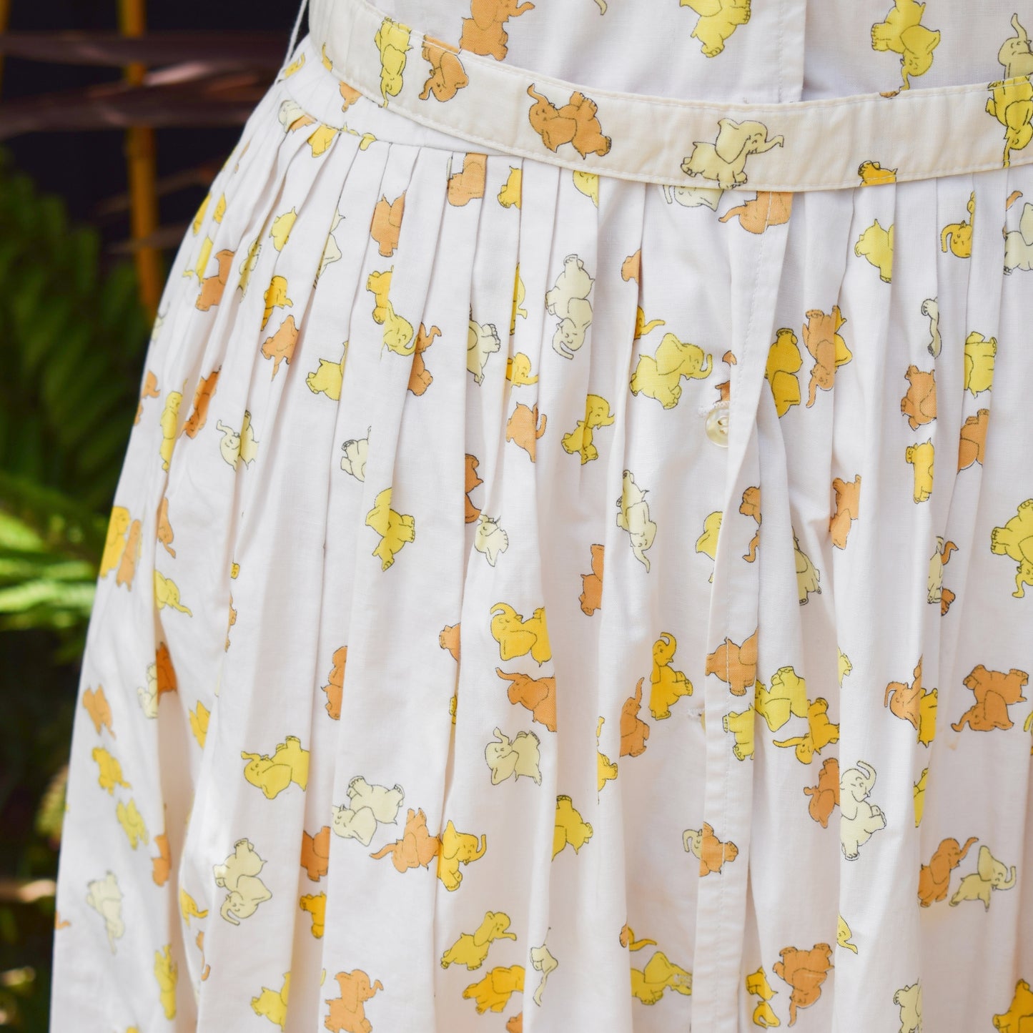 Vintage 1960s Dress - Elephant Print - Size 14 by Pineapple Retro