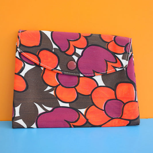 Vintage 1970s Vinyl Make-Up Bag - Orange