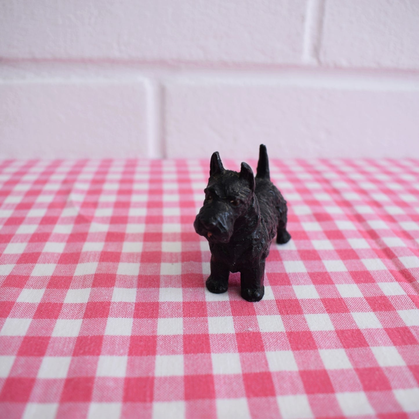 Vintage 1940s Small Metal Scotty Dog / Plastic Terrier
