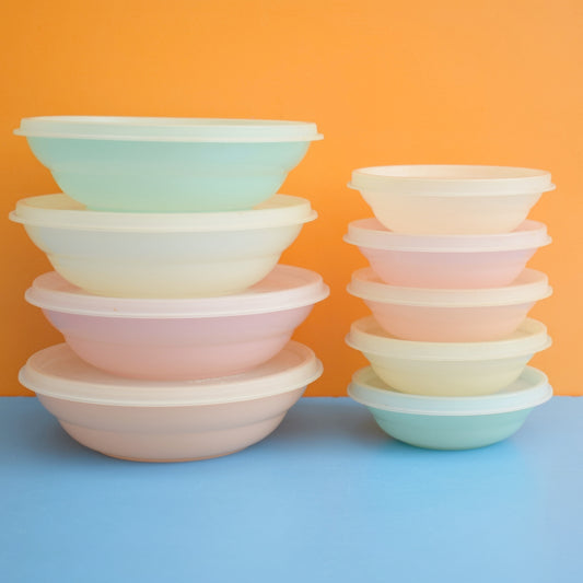 Vintage 1960s Tupperware Bowls- Pastel .