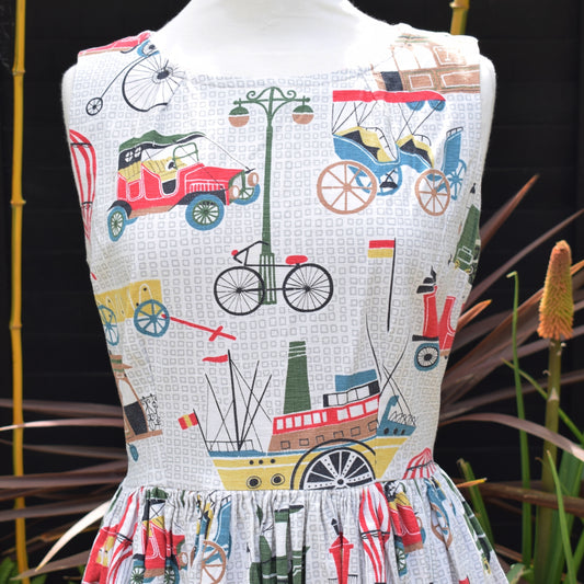 Vintage 1950s Fit & Flare Dress Novelty Print - Size 14 by Pineapple Retro