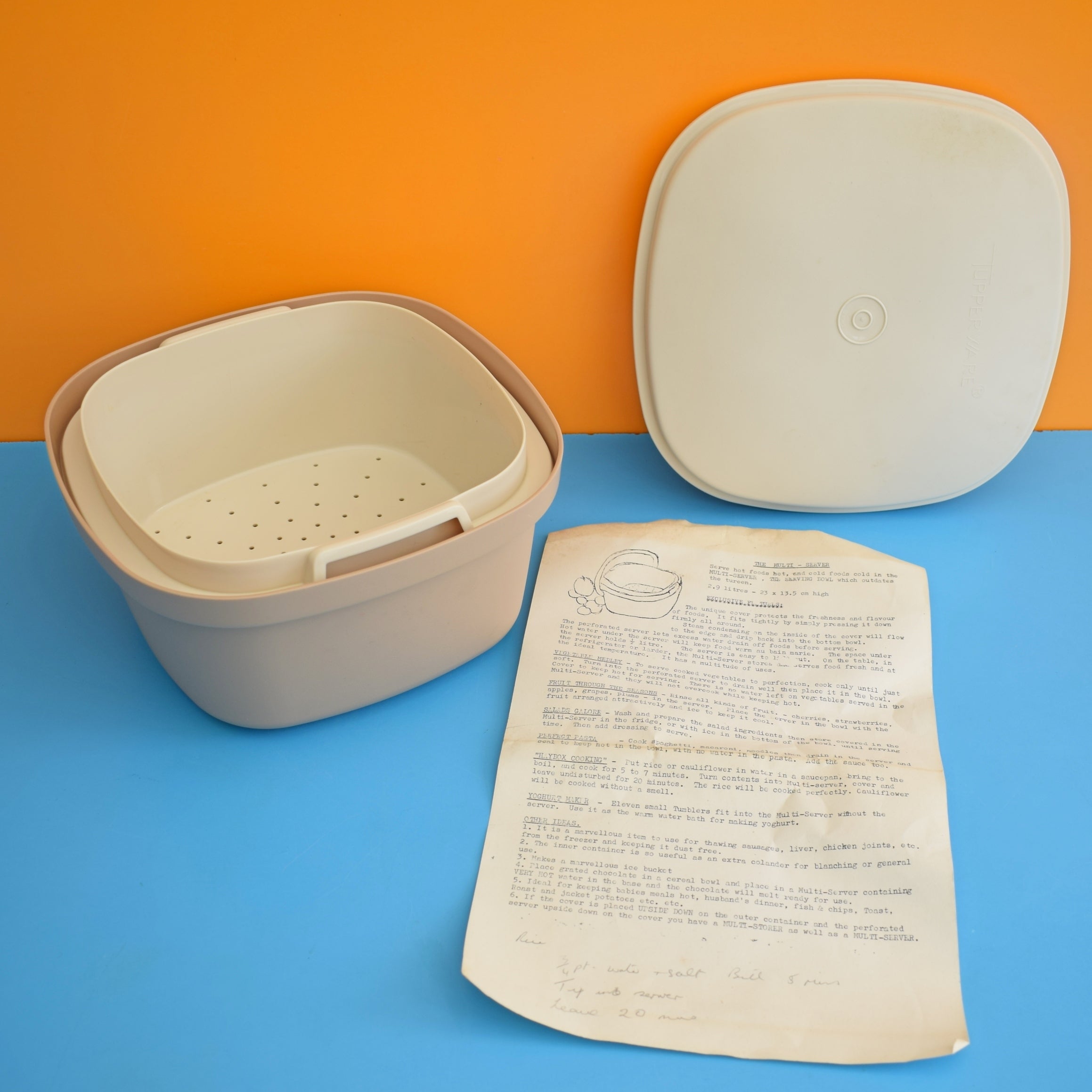 Vintage 1970s Tupperware Rice cooker Beige Pineapple Retro