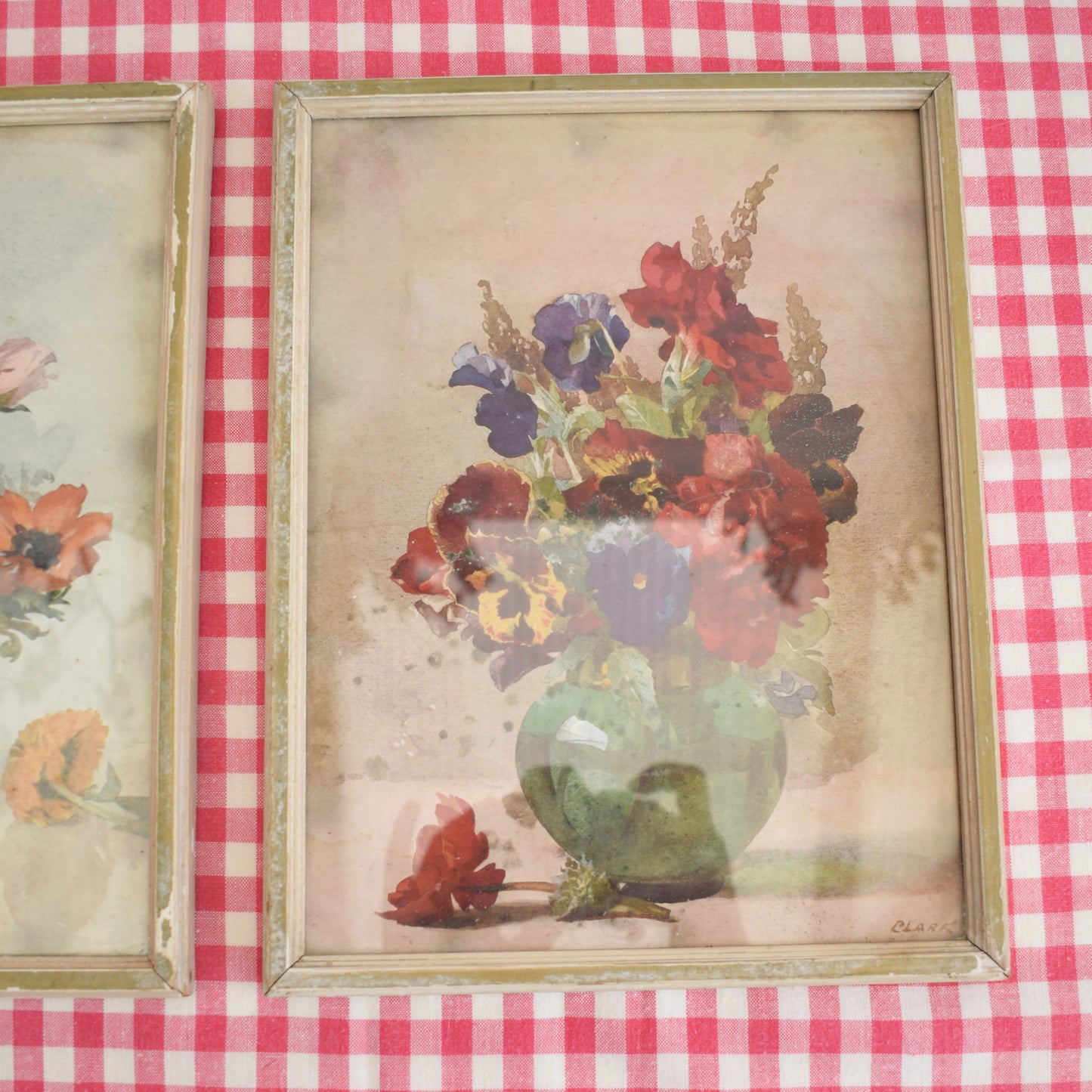 Vintage 1940s Pair of Floral Pictures - Pretty