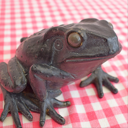 Vintage Realistic Toad / Frog Figure - Life Size by Pineapple Retro