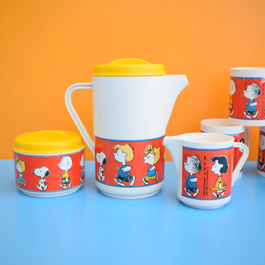 Vintage 1960s Plastic Childs Coffee Set - Snoopy
