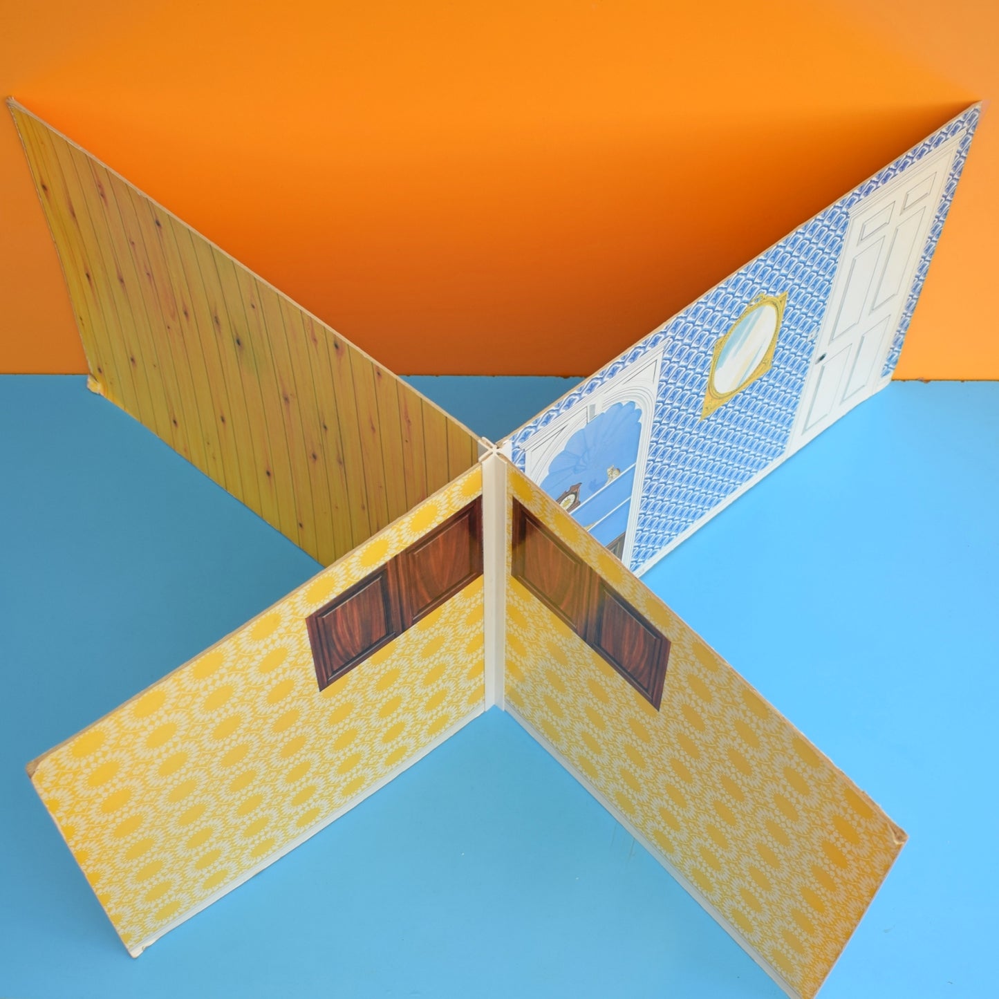 Vintage 1970s Sindy House / Rooms