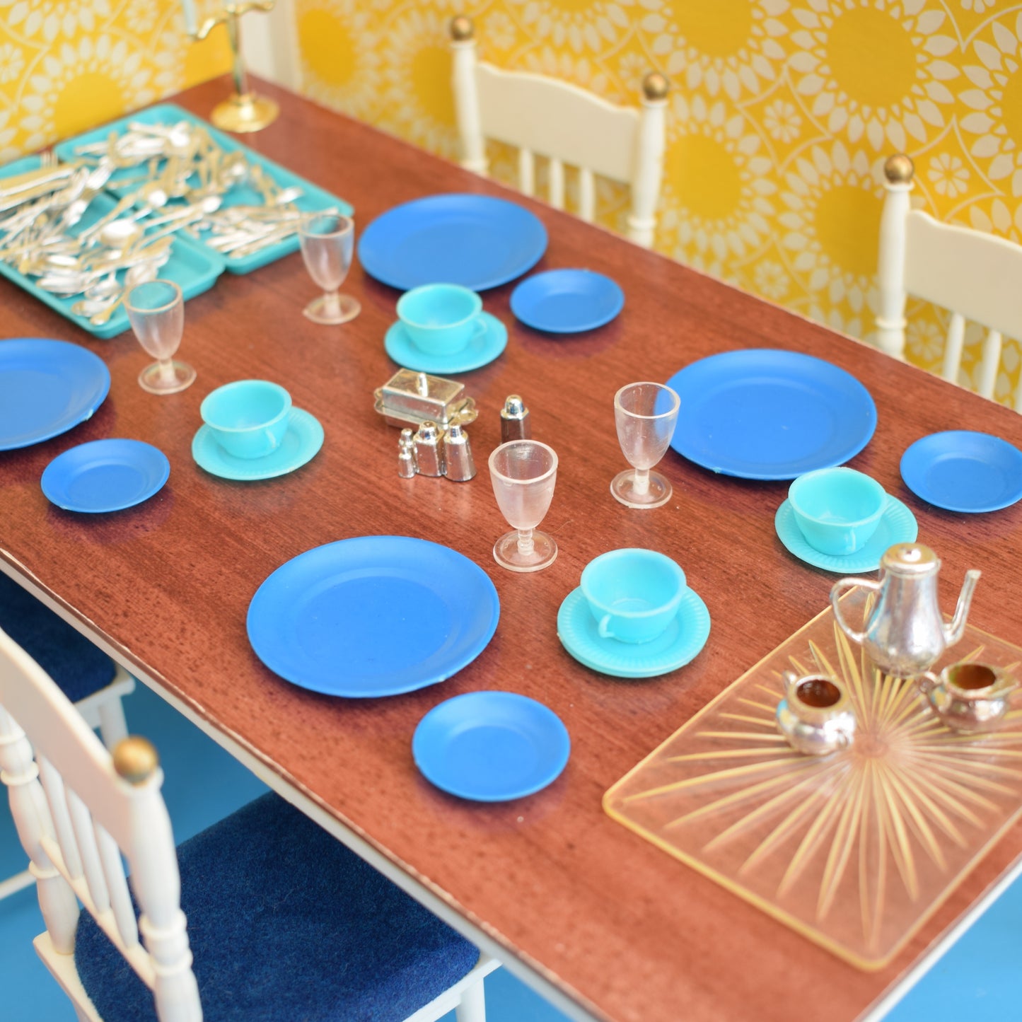 Vintage 1970s Sindy Doll Dining Room Pieces