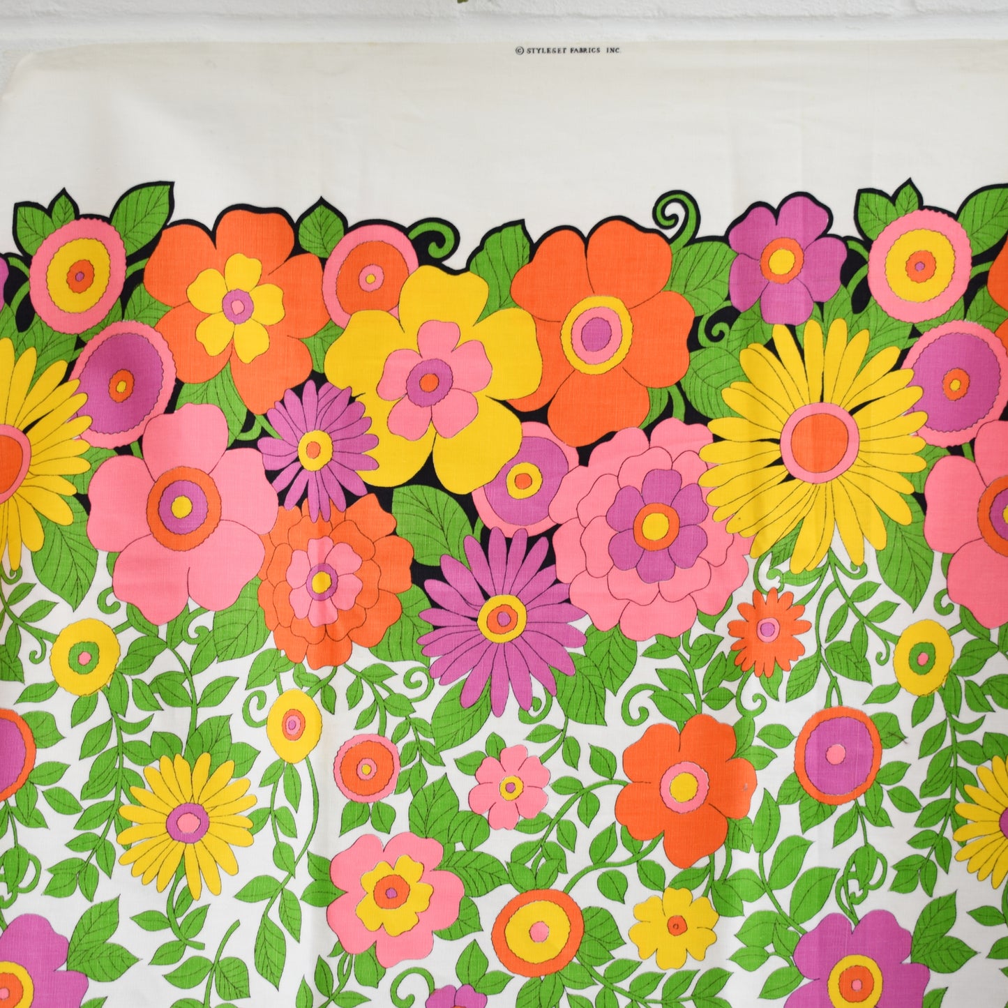 Vintage 1960s Amazing Bold Fabric Length - Flower Power