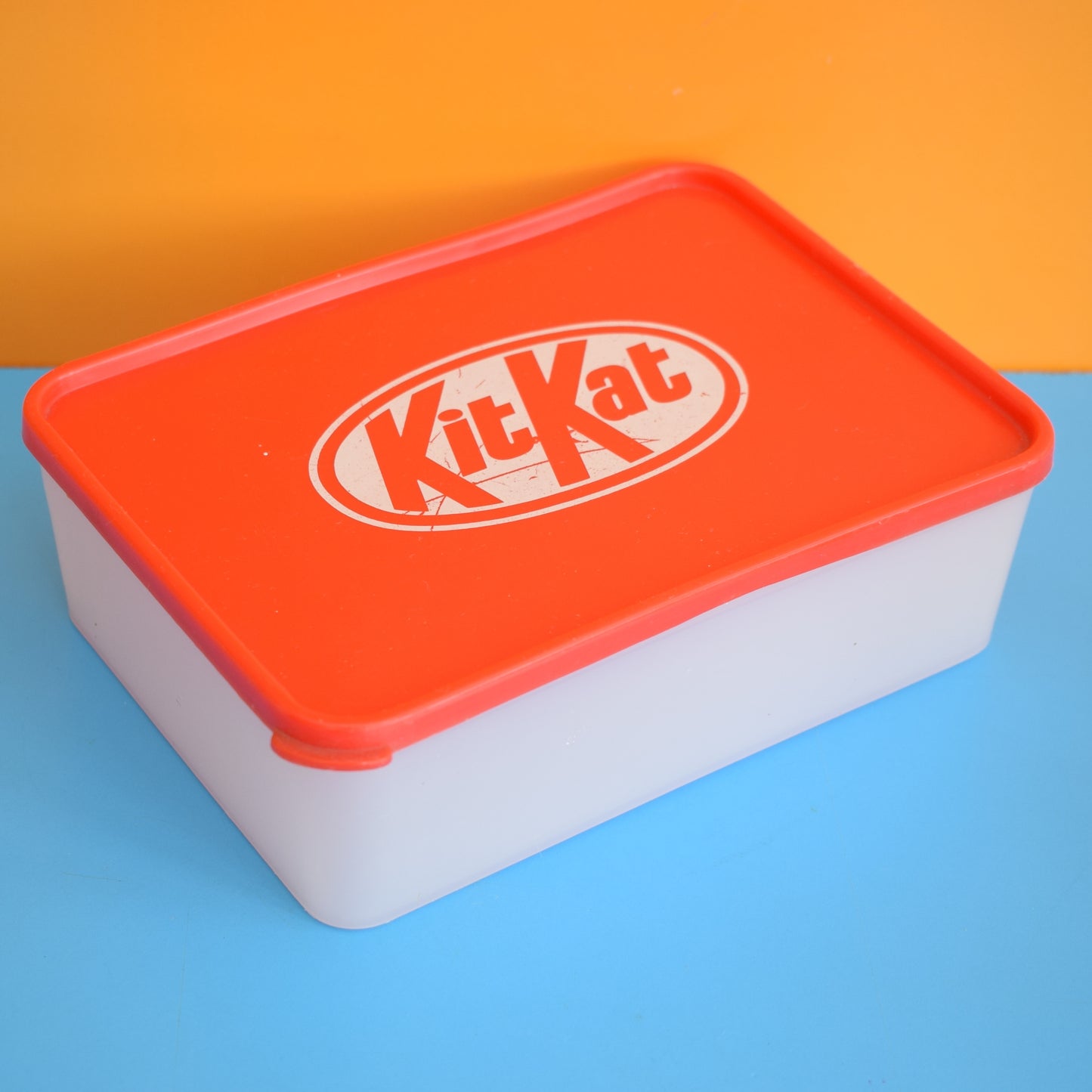 Vintage 1980s Plastic KitKat Lunchbox