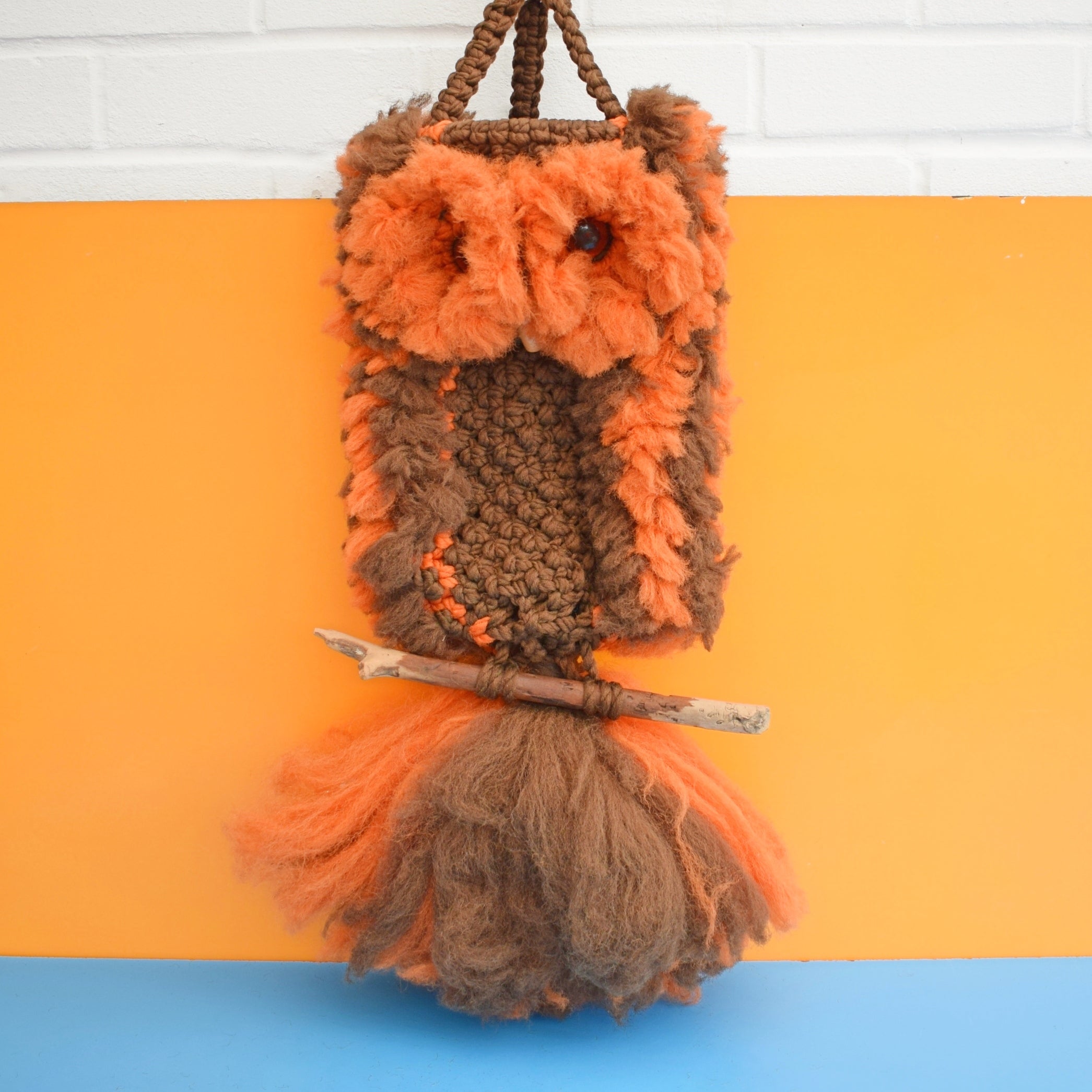Vintage 1970s Handmade Kitsch Macrame Owl - Large – Pineapple Retro