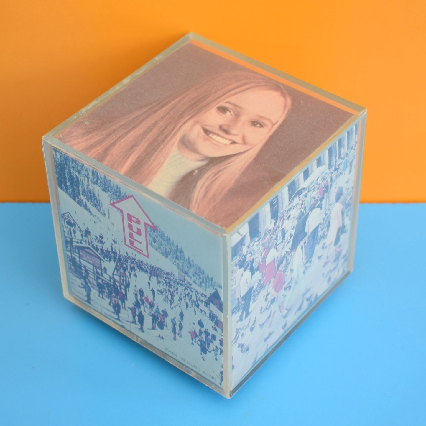 Vintage 1970s Musical Photo Cube by Vintage