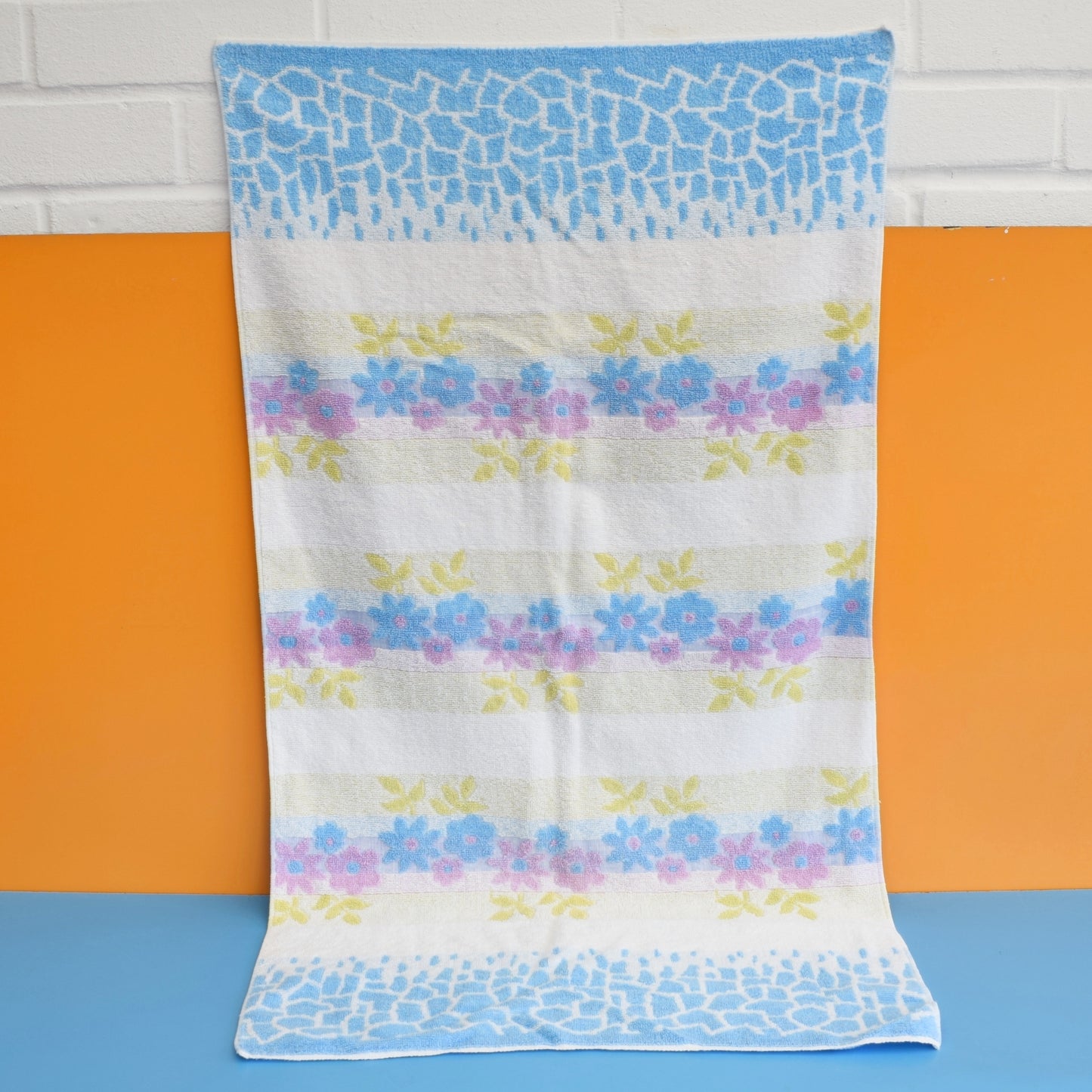 Vintage 1970s Cotton Towel- Pretty Flowers