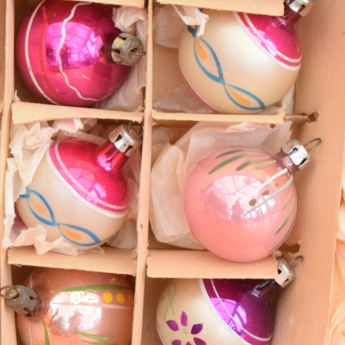 Vintage 1950s Hand Painted Small Glass Christmas Baubles / Decorations - & Tree Topper (Boxed) Pink