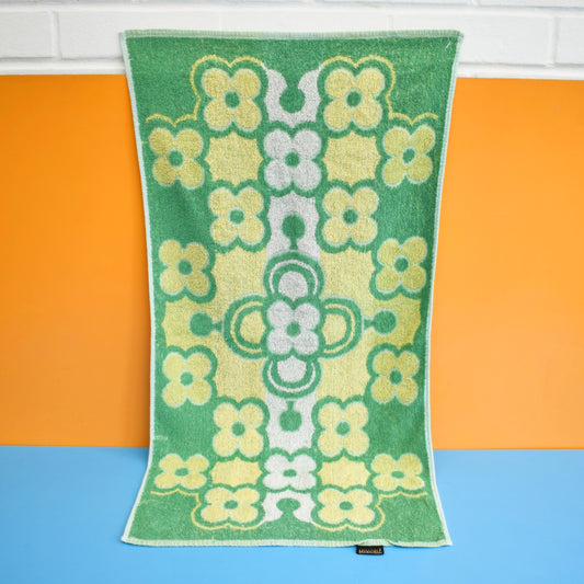 Vintage 1960s Cotton Bath Towel - Green/ Yellow by Pineapple Retro
