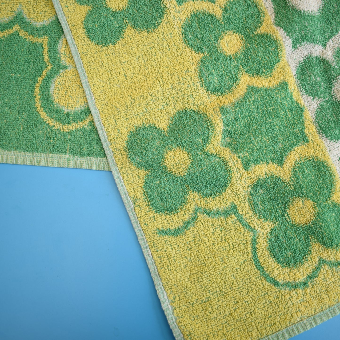 Vintage 1960s Cotton Bath Towel - Green/ Yellow