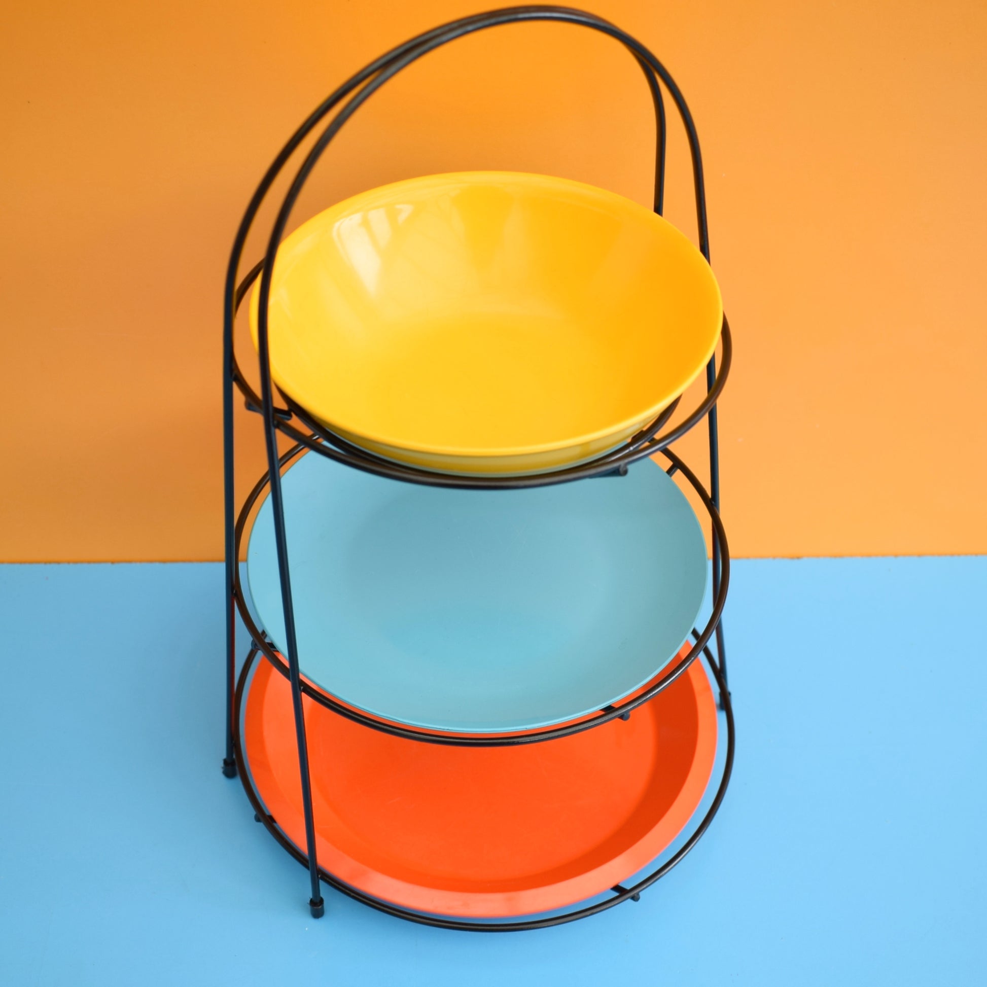 Vintage 1960s Atomic Nibble Stand by Vintage