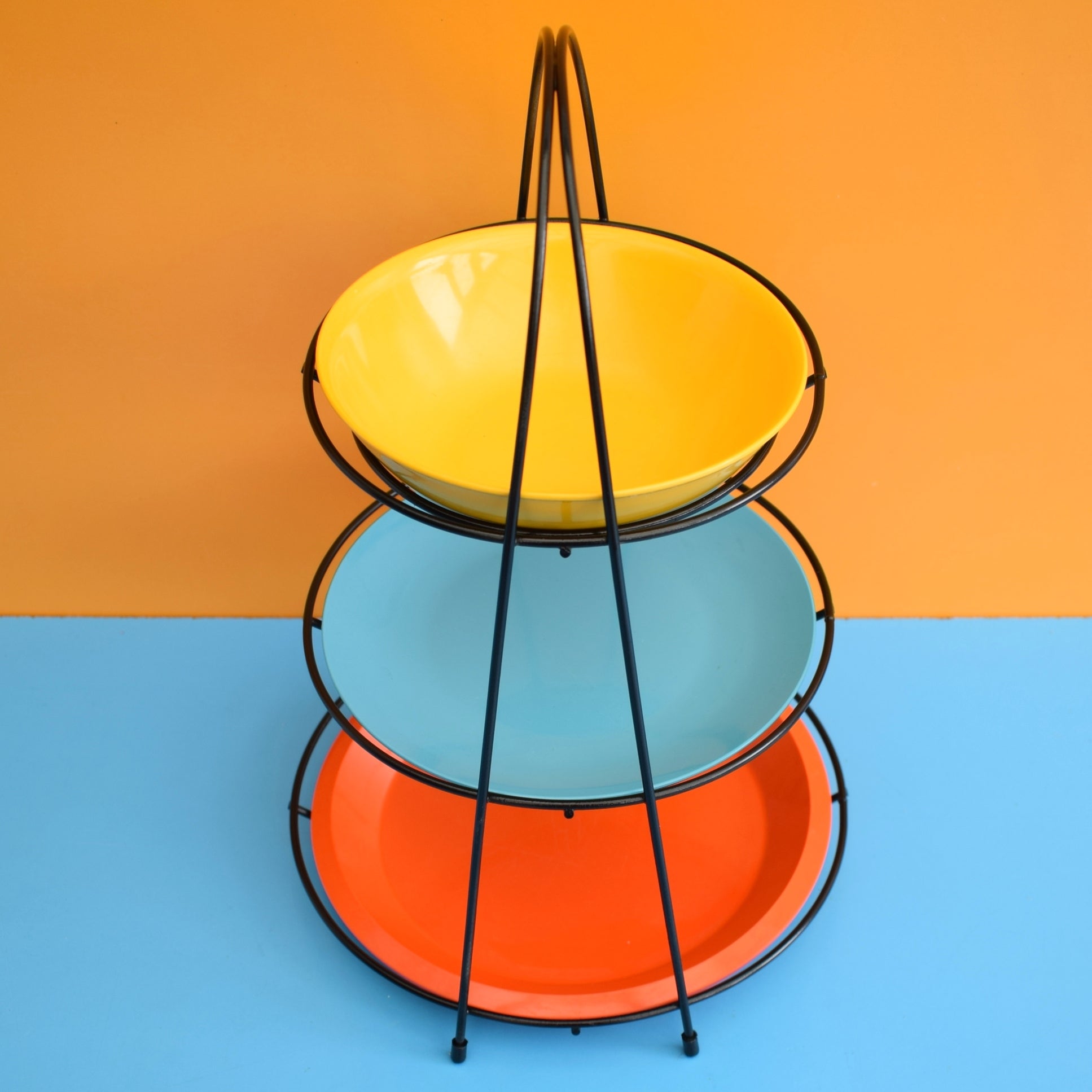 Vintage 1960s Atomic Nibble Stand by Vintage