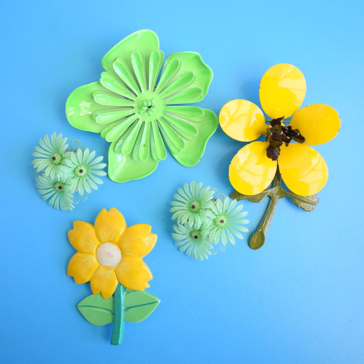 Vintage 1970s Enamel Brooch Pins - Flower Designs - Green Mixed