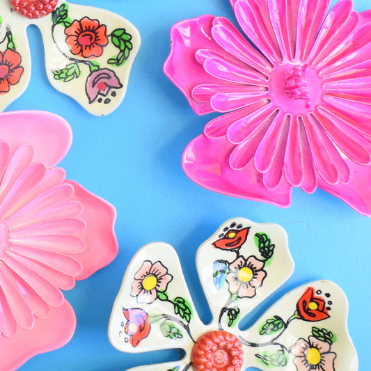 Vintage 1970s Enamel Brooch Pins - Flower Designs - Pink Mixed