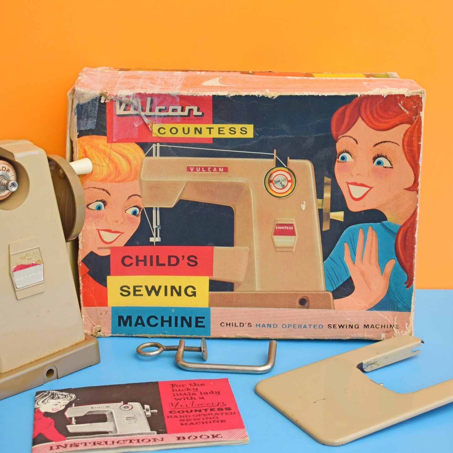 Vintage 1950s Vulcan Countess Sewing Machine