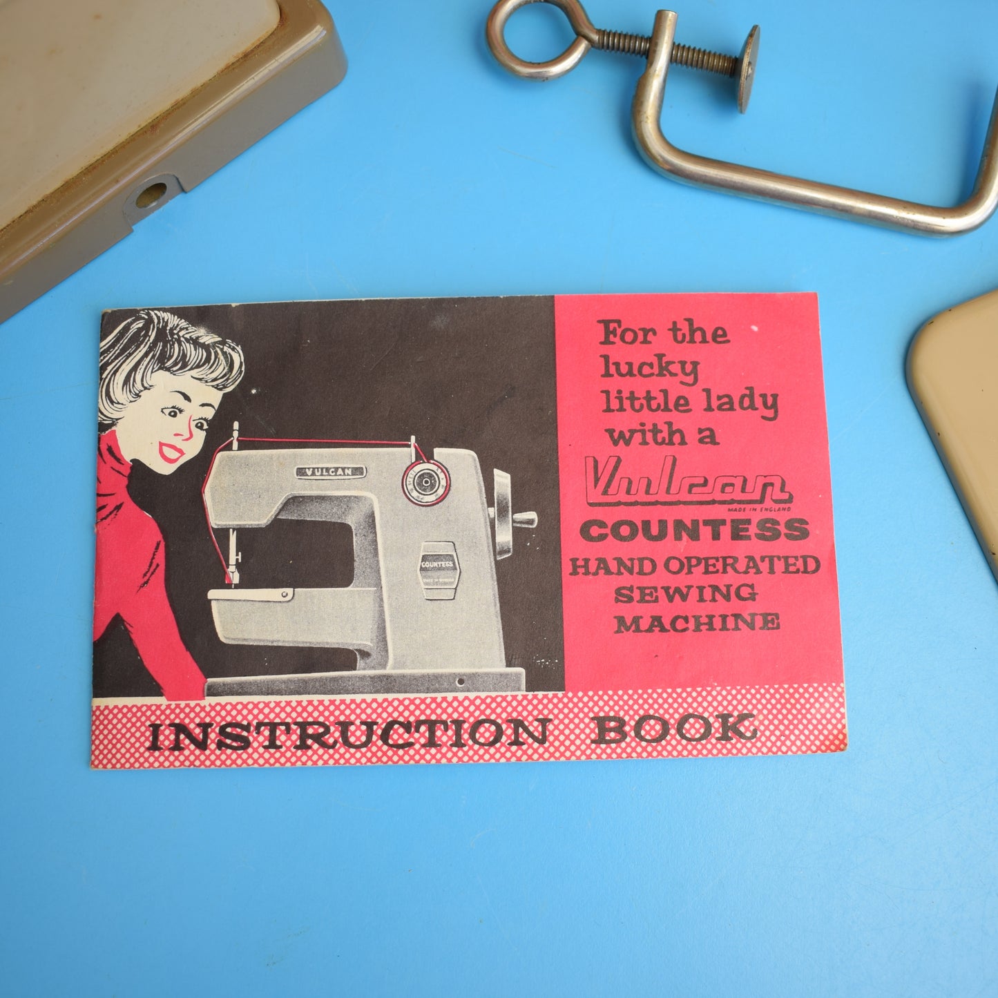 Vintage 1950s Vulcan Countess Sewing Machine