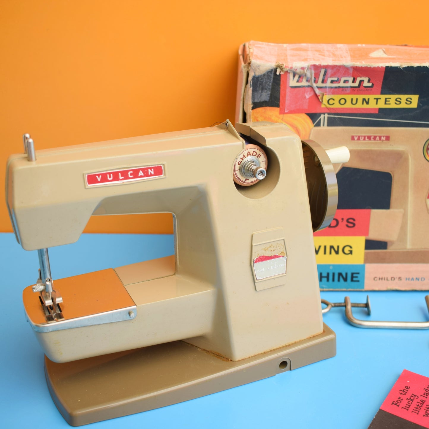 Vintage 1950s Vulcan Countess Sewing Machine