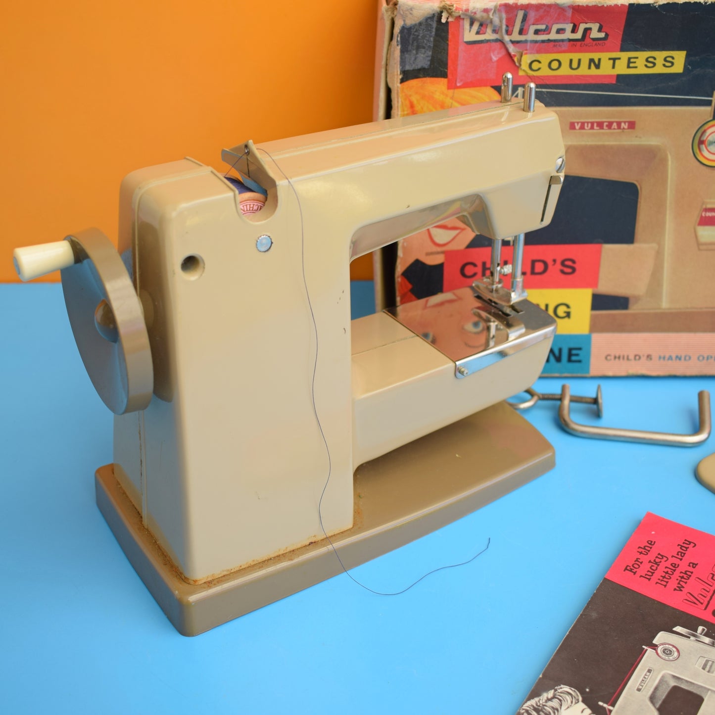 Vintage 1950s Vulcan Countess Sewing Machine