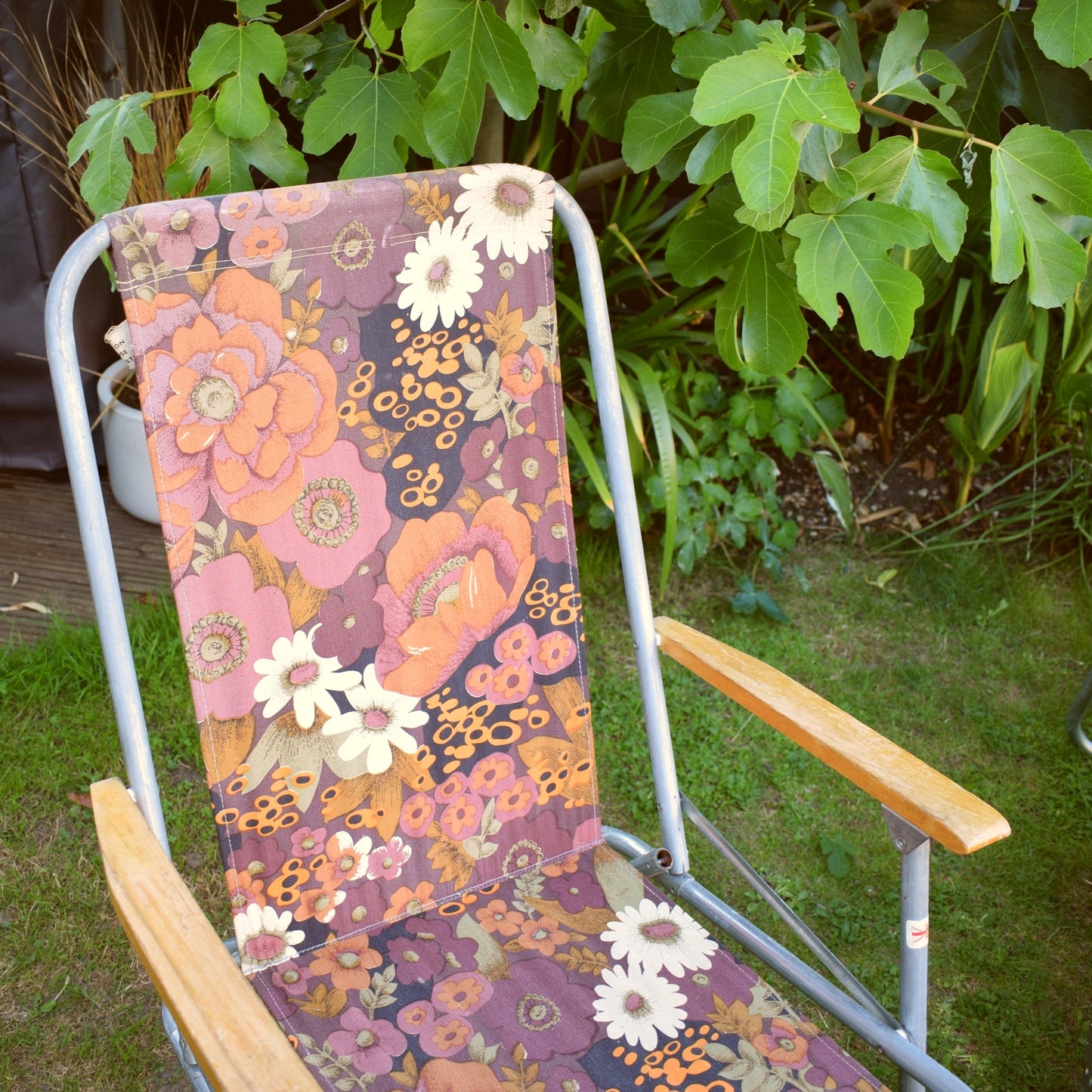 Vintage 1970s Sun Lounger / Chair- Brown Flower