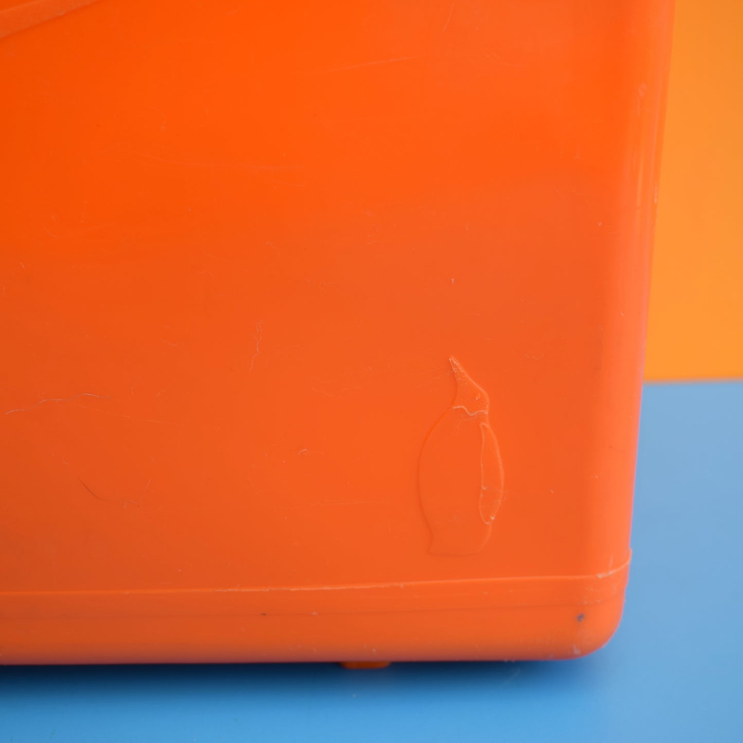 Vintage 1960s Plastic Hard Cool box - Orange