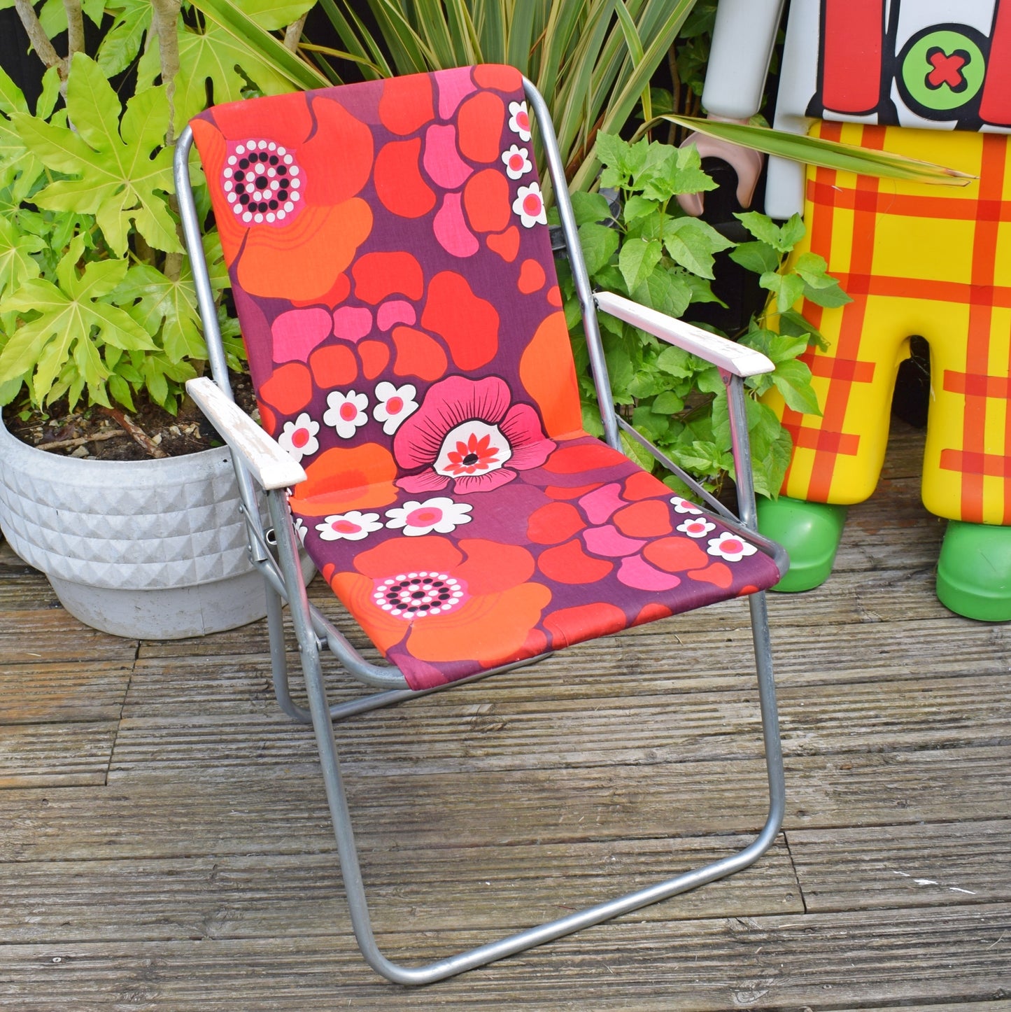 Vintage 1960s Folding, Padded Garden Chair - Flower Power - Pink