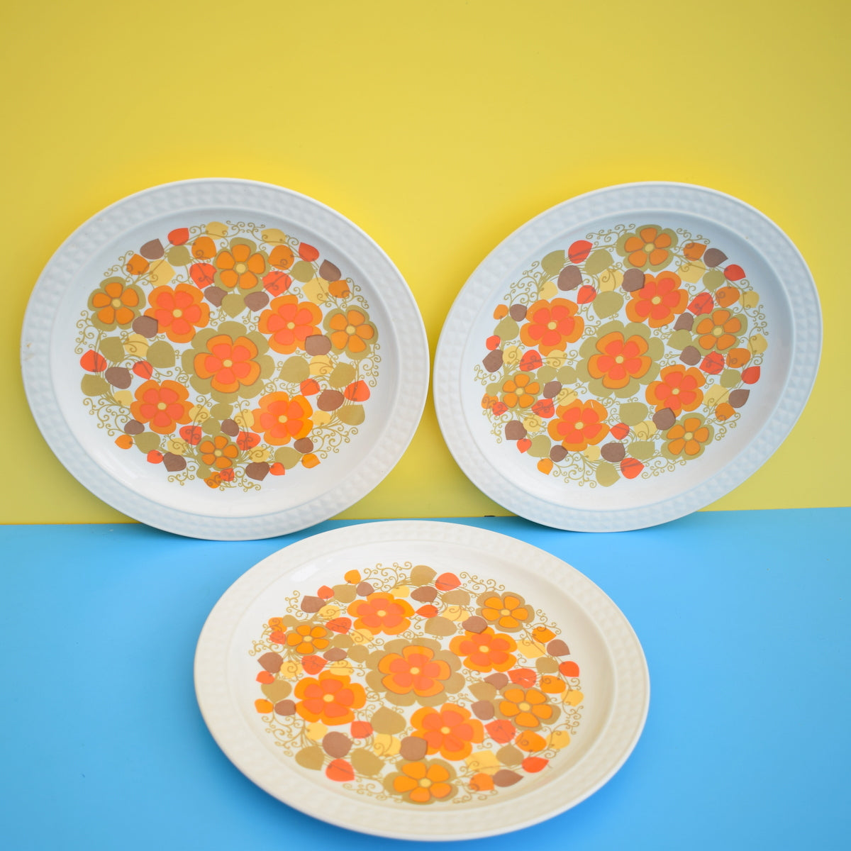 Vintage 1960s Pontesa Fantasia Ceramic Plates - Spanish - Flower Power - Orange