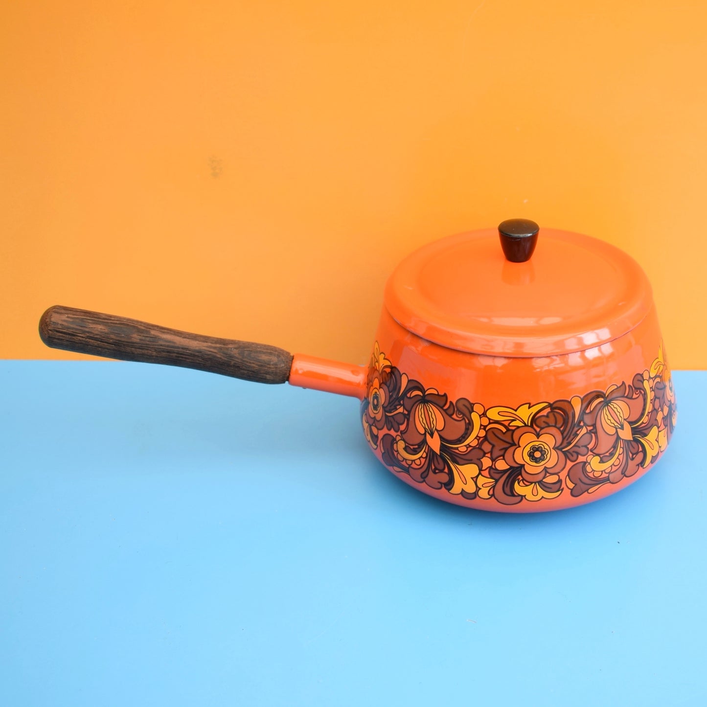 Vintage 1970s Enamel Fondue Pan / Saucepan - Orange