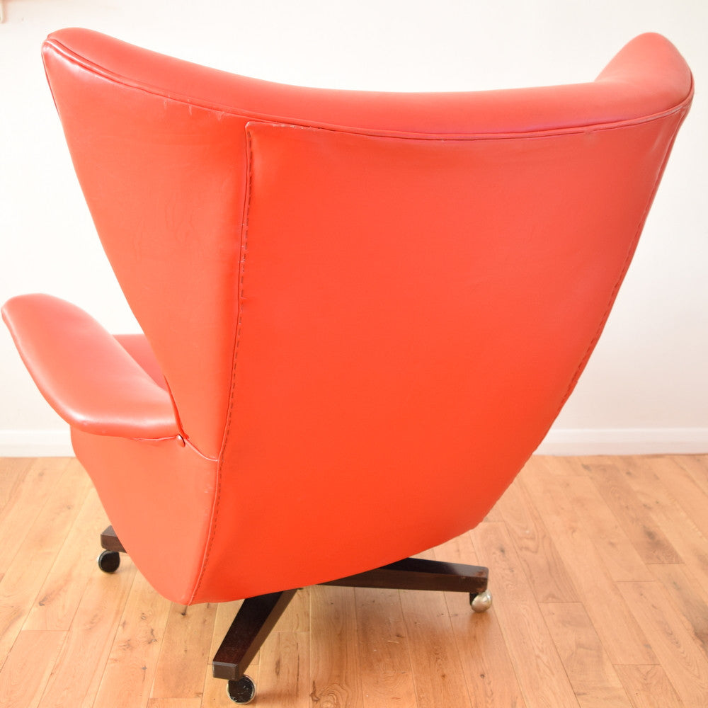 Vintage 1960s G Plan Red Vinyl / Rosewood Sixty Two Easy Chair back