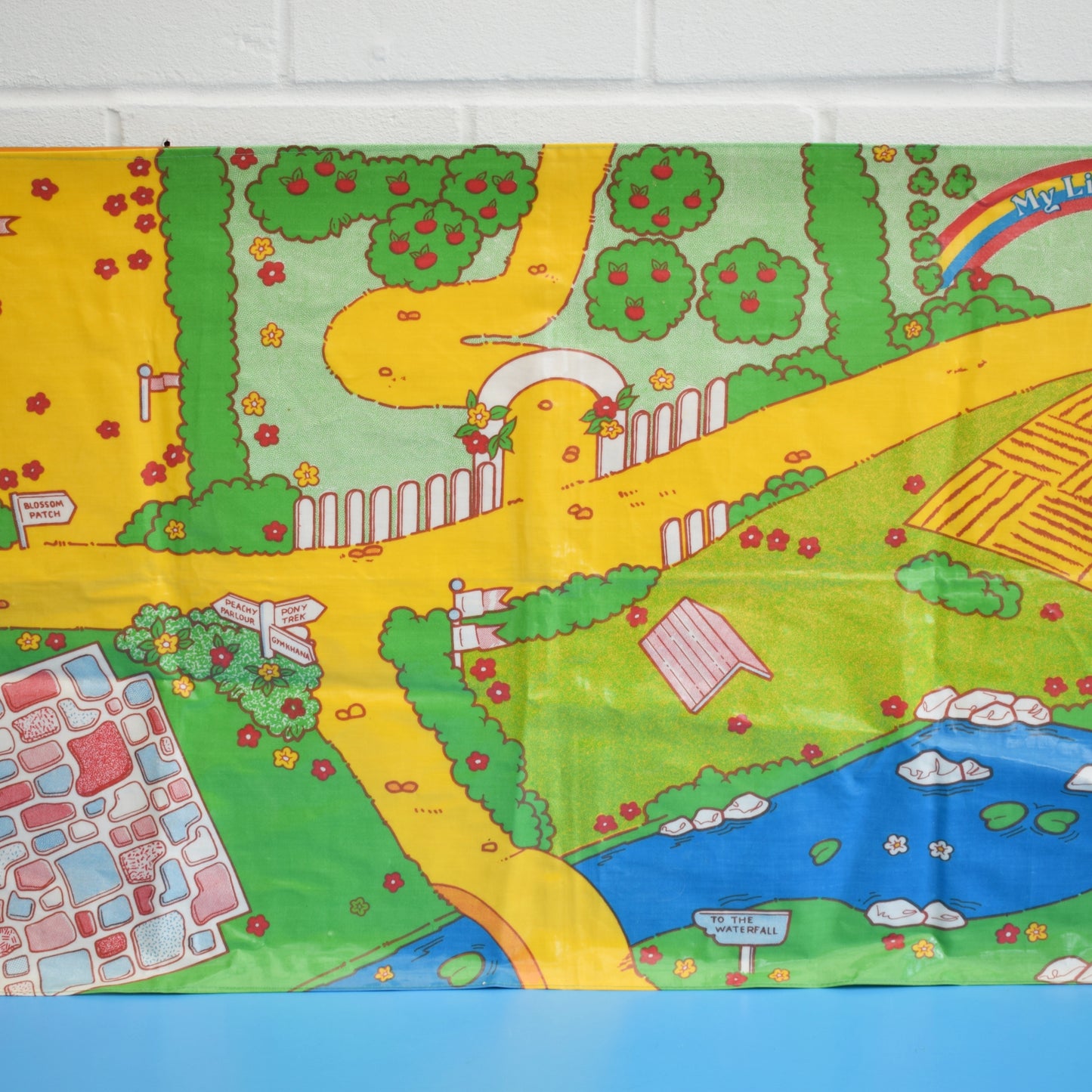 Vintage 1980s My Little Pony Playmat – Pineapple Retro