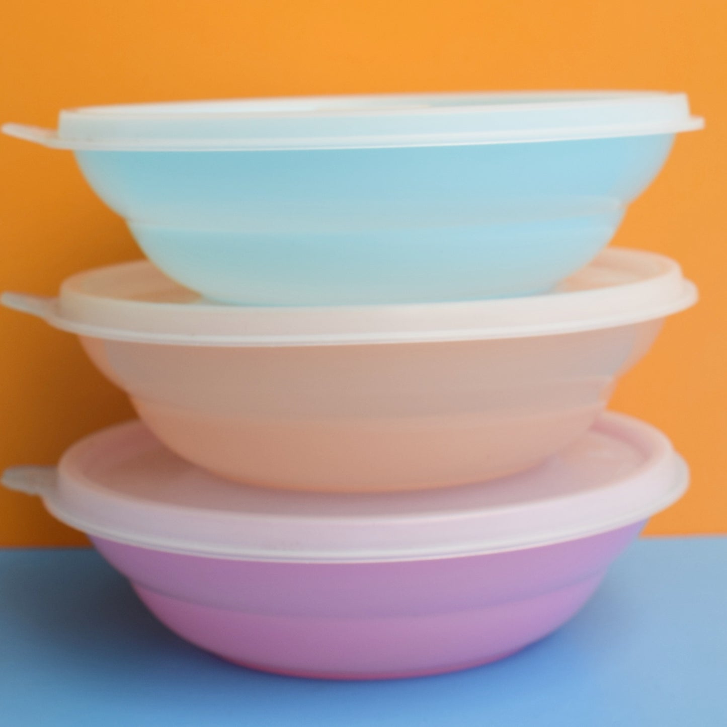 Vintage 1960s Tupperware Bowls- Pastel