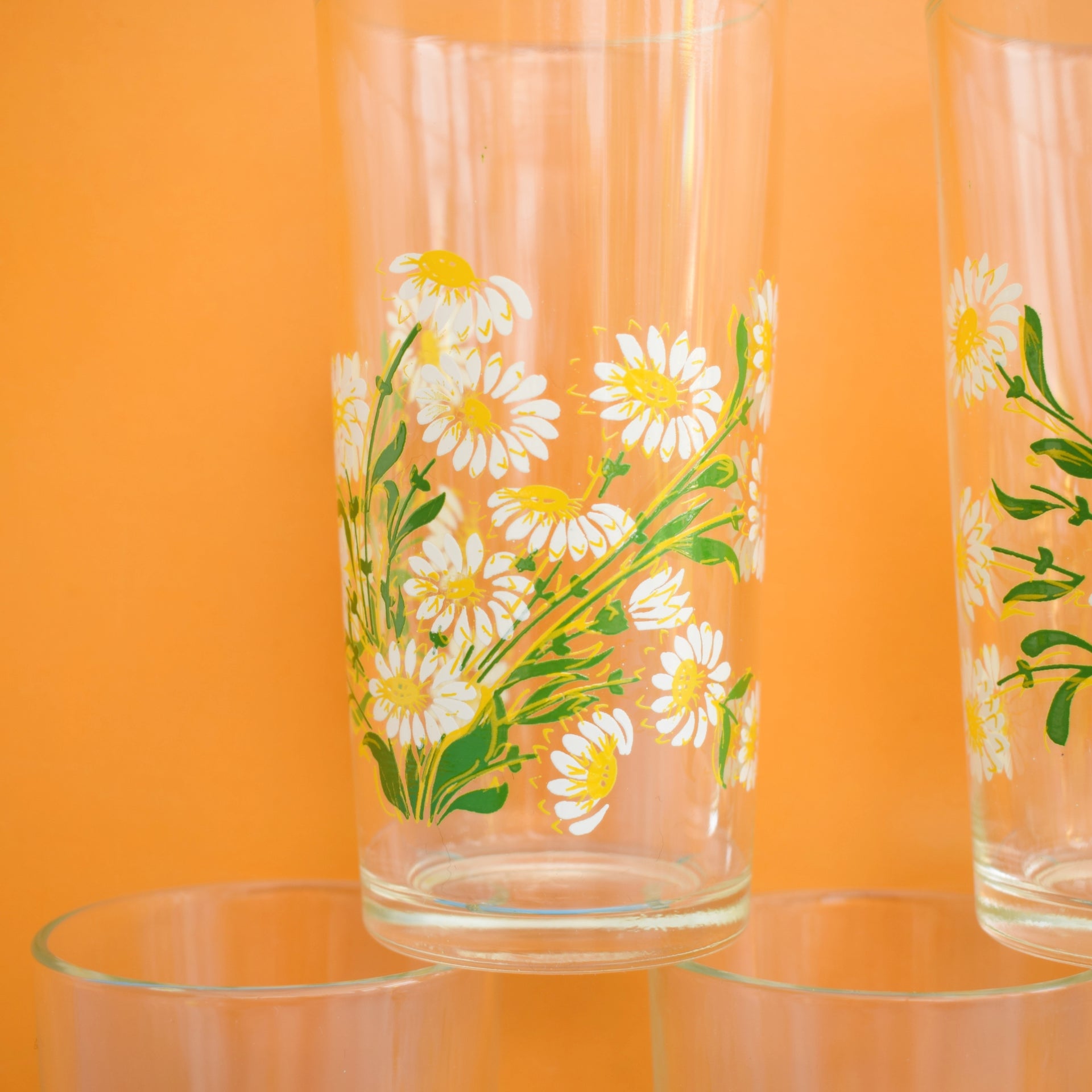 Vintage 1970s Pretty Drinking Glasses x6 – Pineapple Retro