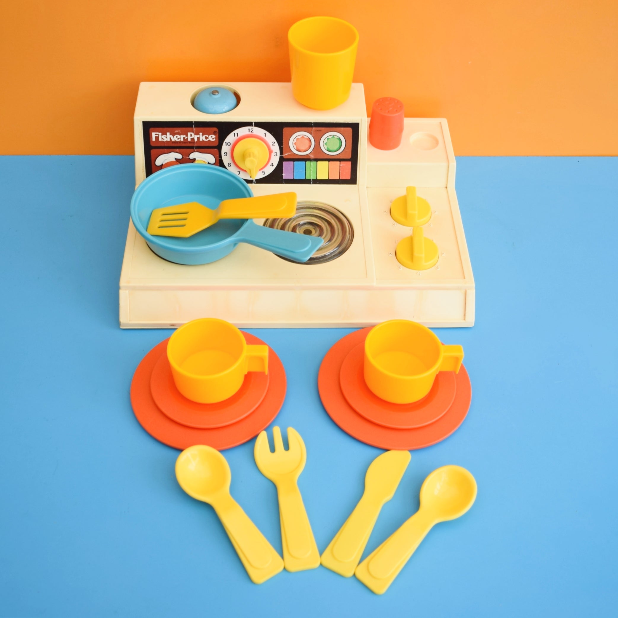 Vintage 1980s Plastic Fisher Price Cooker & Bits Pineapple Retro