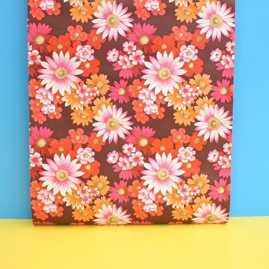 Vintage 1960s Flower Power Wallpaper - Orange, Pink, Red