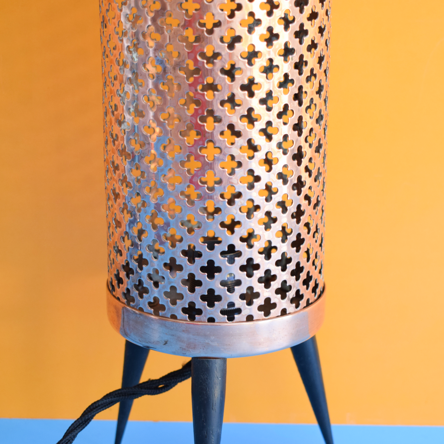 Vintage 1950s Atomic Copper Filigree Table Lamp